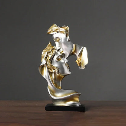 "Lovers" Figure